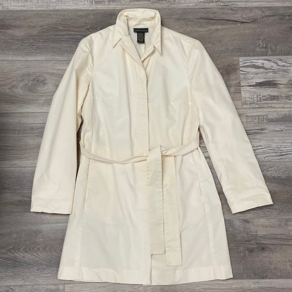 Banana Republic Trench Coat - Picture 4 of 6